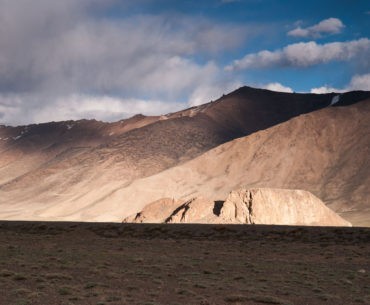 Góry widoczne z Pamir Highway