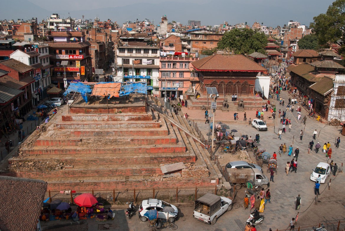 Widok na Durbar Square z dachu