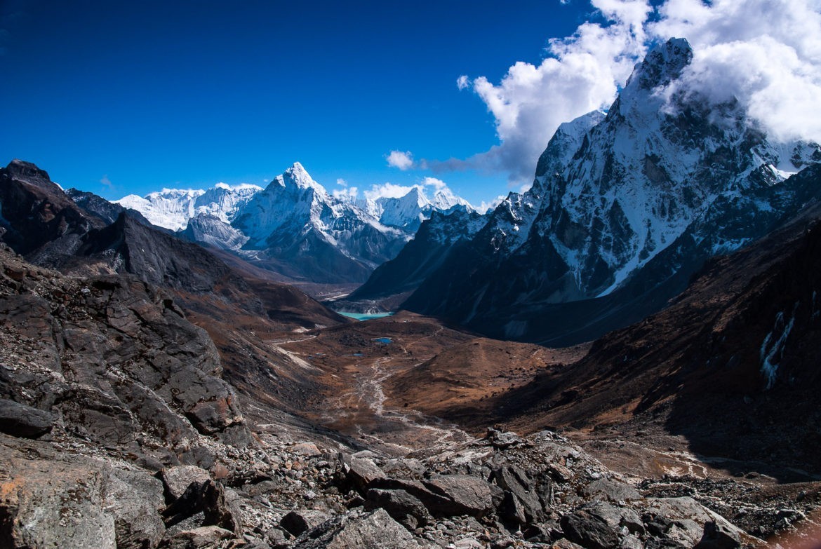 Zejście do doliny prowadzącej do wioski Dzongla