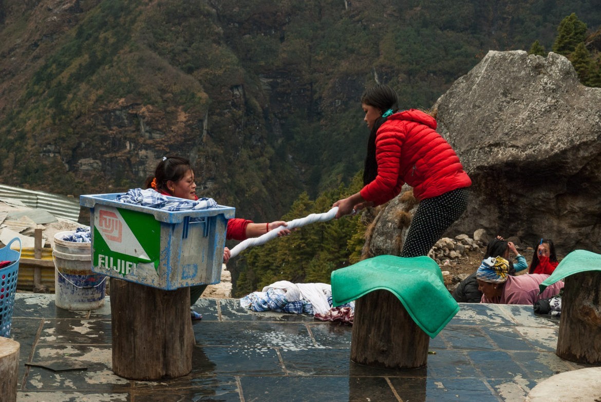 Pranie w Namche Bazar