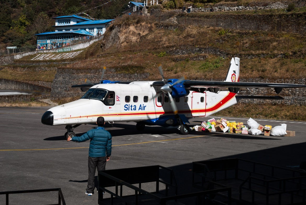 Do Lukli wysypało się zaopatrzenie