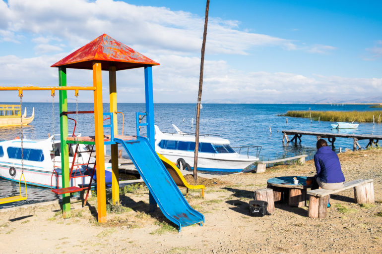 Z tym kojarzyłeś jezioro Titicaca? To typowe obejście restauracji obok jeziora i miejsce na nasze spokojne śniadanie