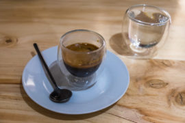 Espresso w jednej w lepszych kawiarni w Cusco