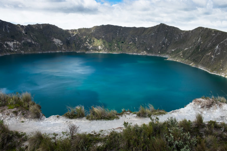 Jezioro Quilotoa w kraterze